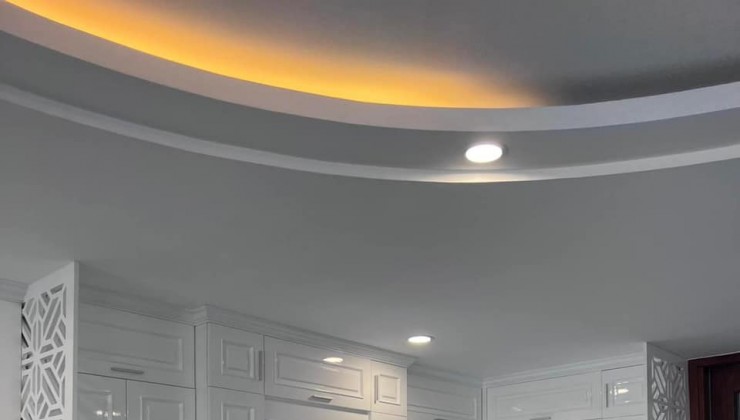 Bán gấp Mặt phố Nghĩa Đô, Cầu Giấy, ô tô dừng đỗ, 24 Tỷ